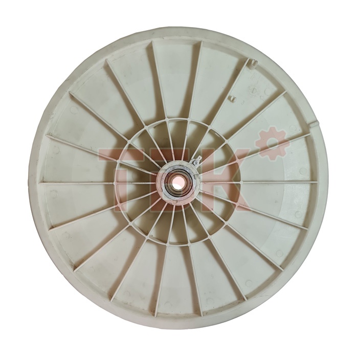 Крышка бака WHIRLPOOL 481941878808 фото